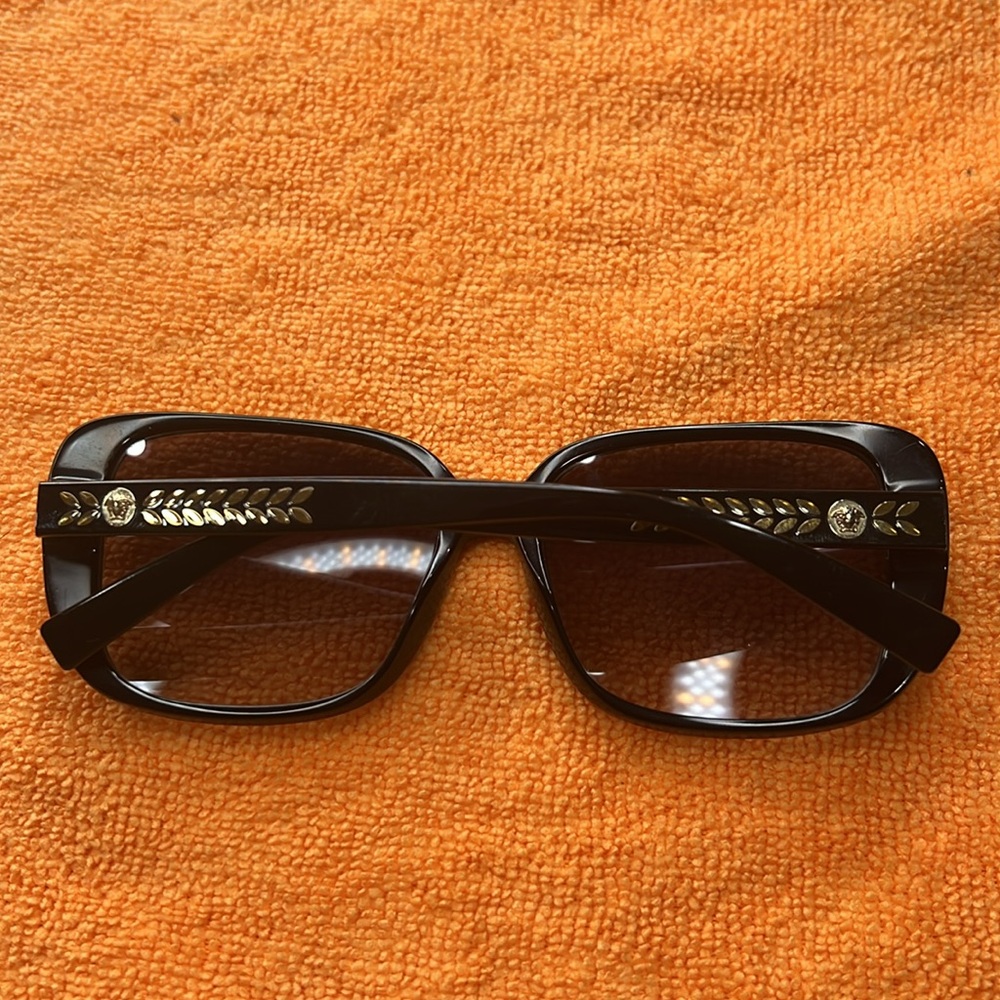 VERSACE WOMES SUNGLASSES 😎, mod 4357 - Picture 3 of 7